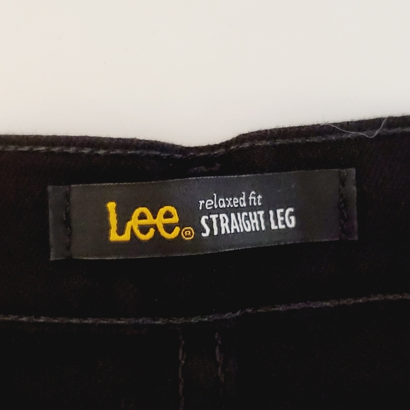 Lee Women's Petite Relaxed Fit Straight Leg Jeans - Picture 11 of 11